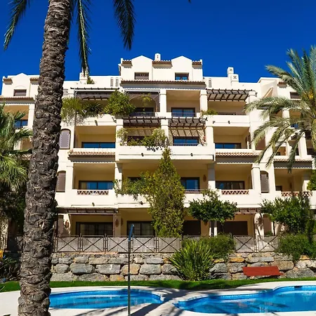 Apto Frente Al Mar Con Piscina *